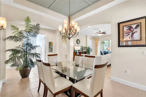 303 SIENA VISTA PL, Sun City Center, FL 33573