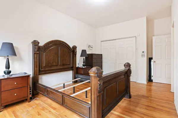 1516 E 65th Place #1W, Chicago, IL 60637