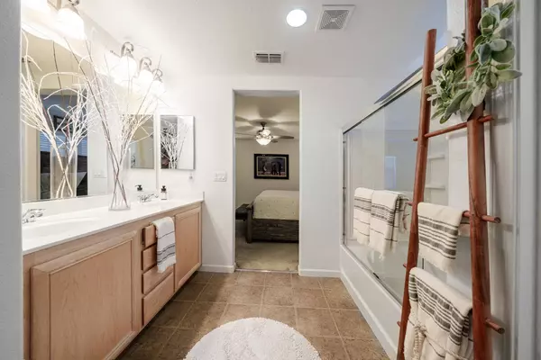 905 Equinox LOOP, Lincoln, CA 95648