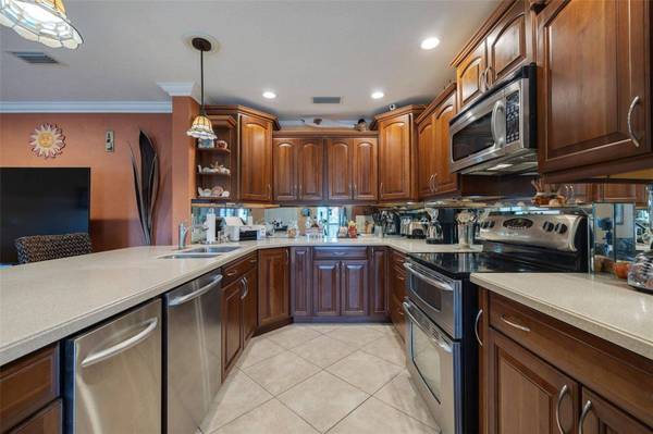 8911 BLIND PASS RD #314, St Pete Beach, FL 33706