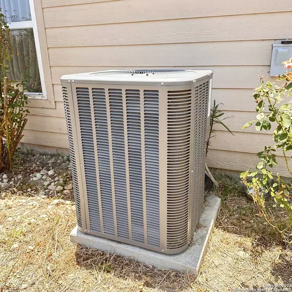 12207 CLAIBORNE, San Antonio, TX 78252-4413