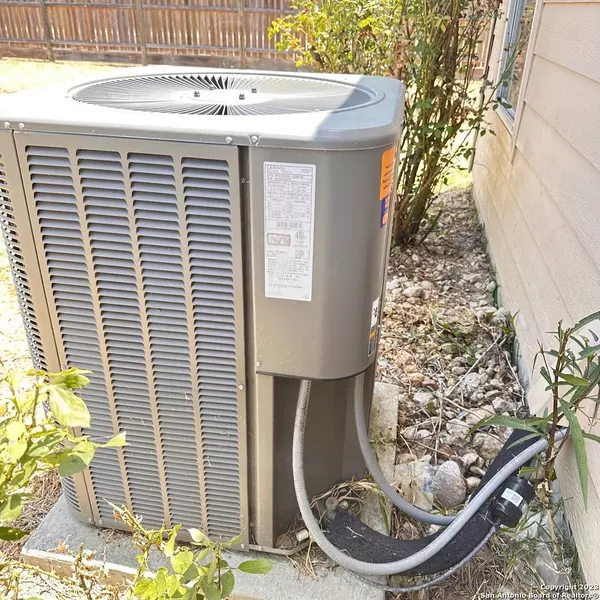 12207 CLAIBORNE, San Antonio, TX 78252-4413