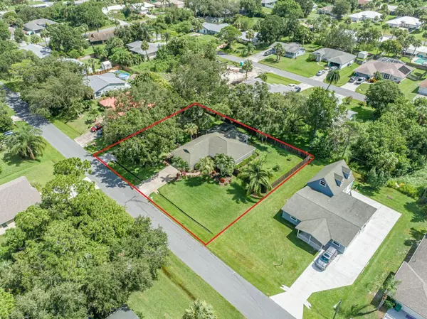 342 Tunison LN, Sebastian, FL 32958