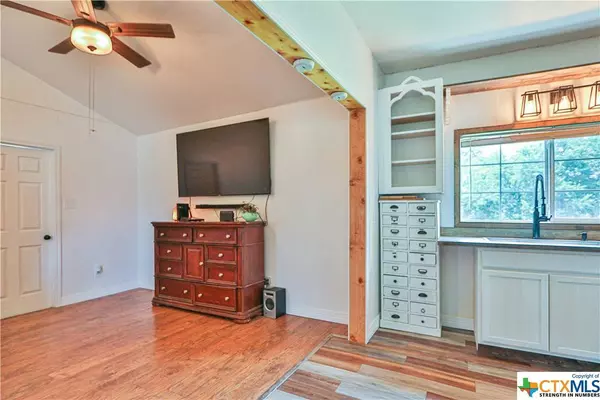 751 State Highway 320, Westphalia, TX 76656