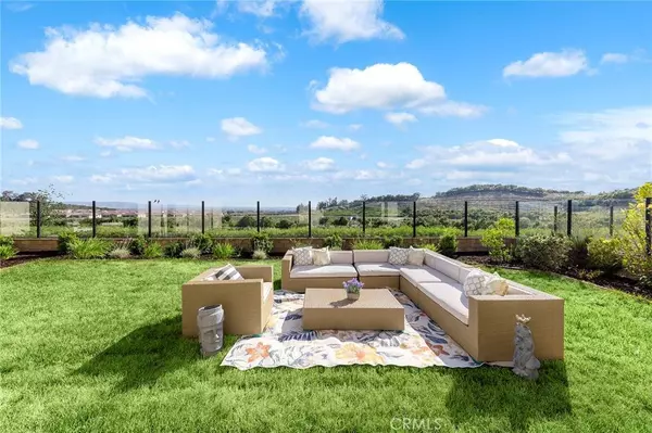 106 Fountain Frk, Irvine, CA 92602