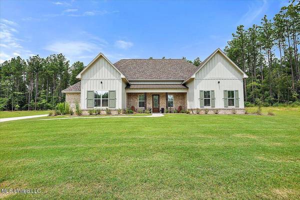 166 Fallen Oak Drive, Brandon, MS 39047