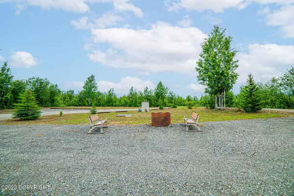 15706 W Wiggler ST, Houston, AK 99623