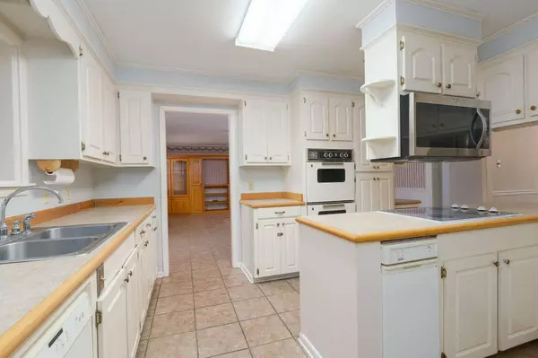 206 Poplar LOOP, Petal, MS 39465