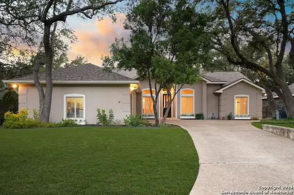 3906 HEIGHTS VIEW DR, San Antonio, TX 78230-5843