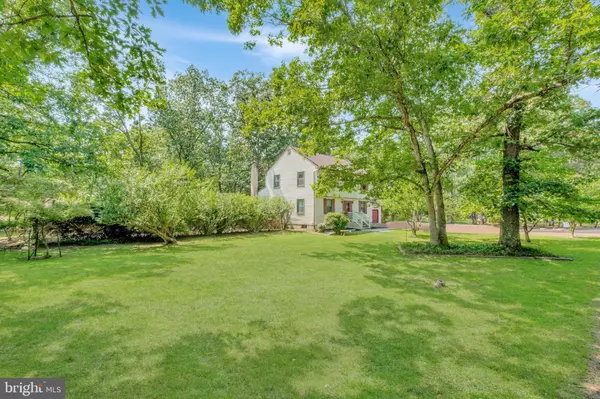 16 MILL CHASE RD, Southampton, NJ 08088