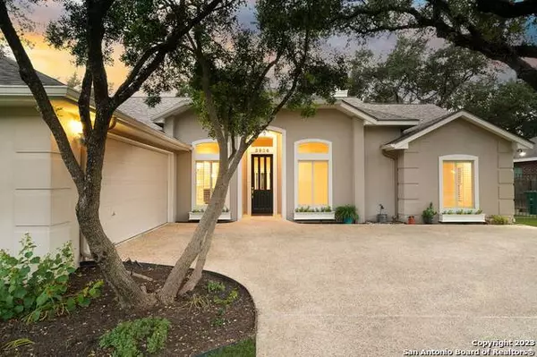 3906 HEIGHTS VIEW DR, San Antonio, TX 78230-5843