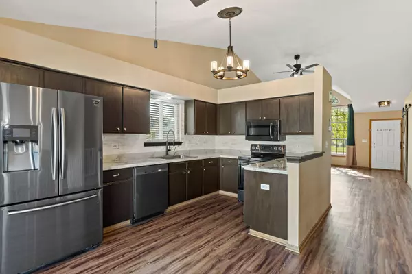 26253 S Locust PL, Monee, IL 60449