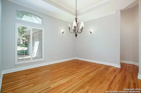 3906 HEIGHTS VIEW DR, San Antonio, TX 78230-5843