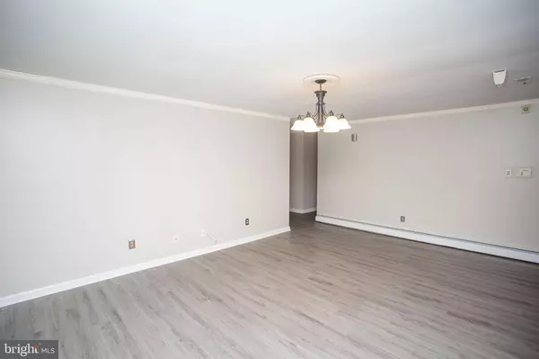 333 WILDROSE ST, Browns Mills, NJ 08015