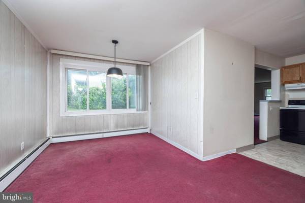 126 JAY DR, New Castle, DE 19720