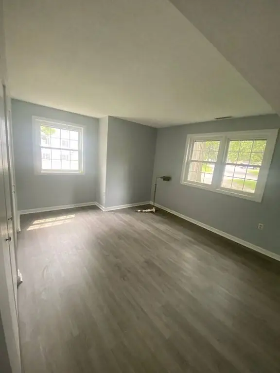 371 Aiken Ave #8, Lowell, MA 01850