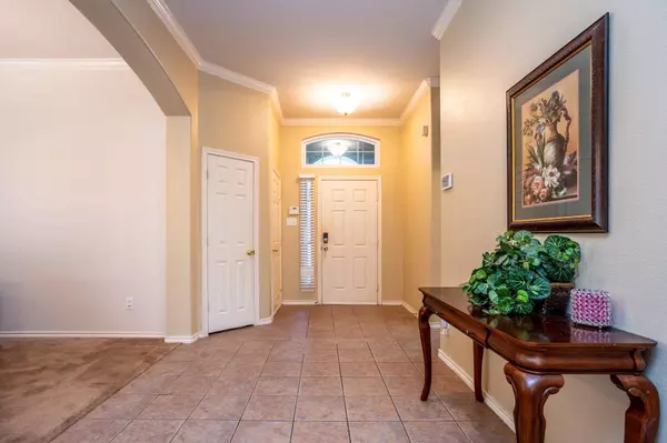 5886 Cliff Ridge Drive, Dallas, TX 75249