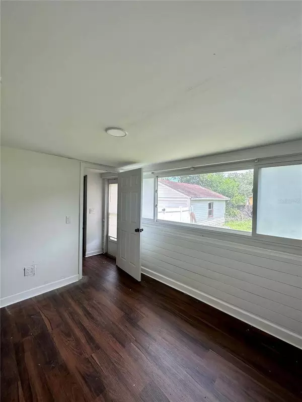 1145 35TH AVE N, St Petersburg, FL 33704