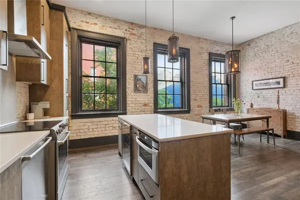 448 JULIA ST #204, New Orleans, LA 70130