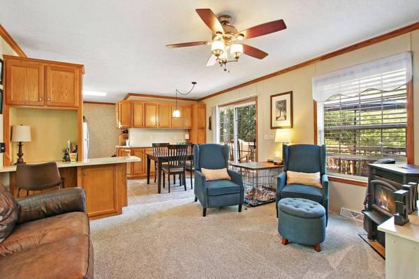 1009 BAY RD #25, Mchenry, IL 60051