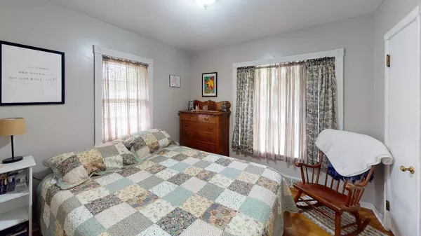 744 Elm ST NE, Hutchinson, MN 55350