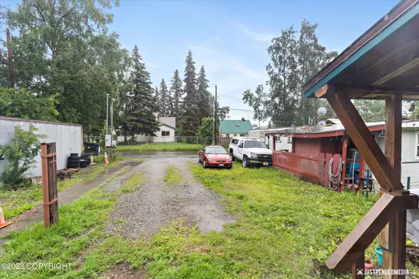3309 Wyoming DR, Anchorage, AK 99517