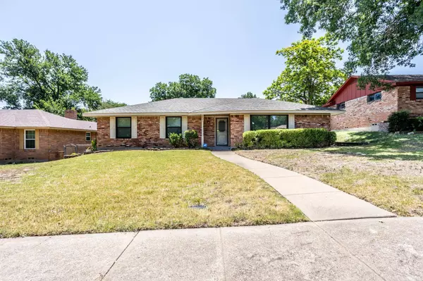 1608 Heather Glen Drive, Dallas, TX 75232