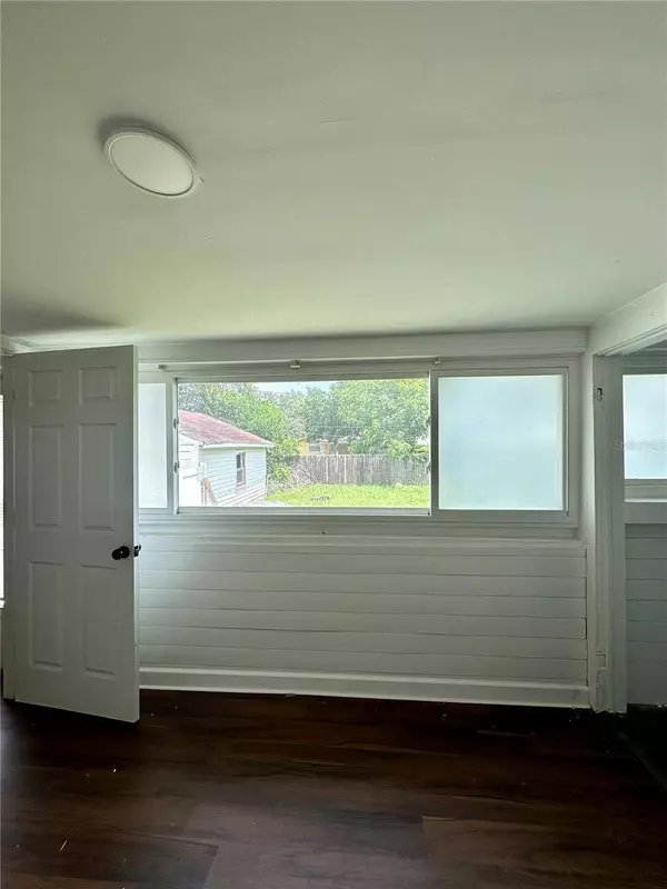 1145 35TH AVE N, St Petersburg, FL 33704