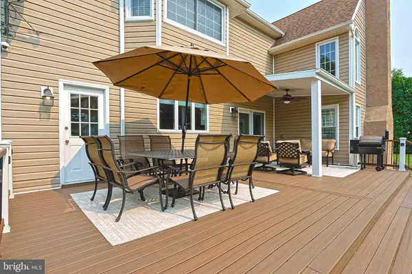 4403 LORAINE LN, Bethlehem, PA 18017