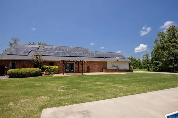 305 Terry Pond Cove, White Hall, AR 71602