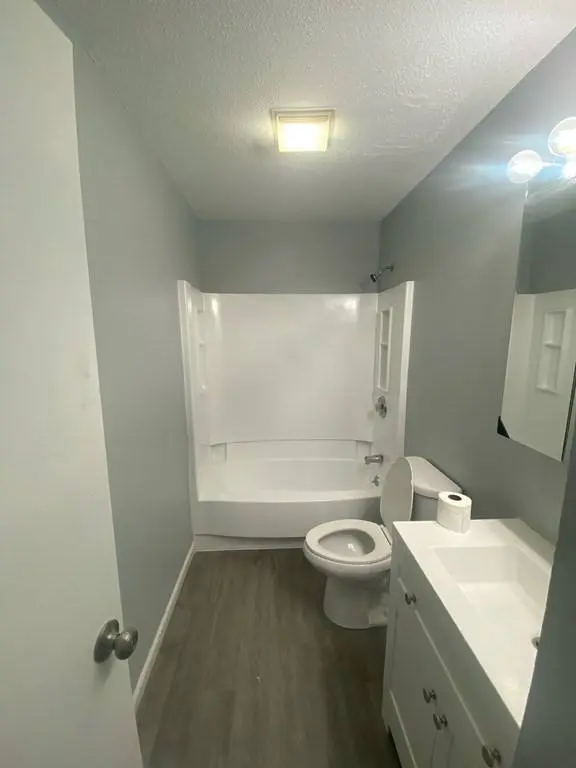 371 Aiken Ave #8, Lowell, MA 01850