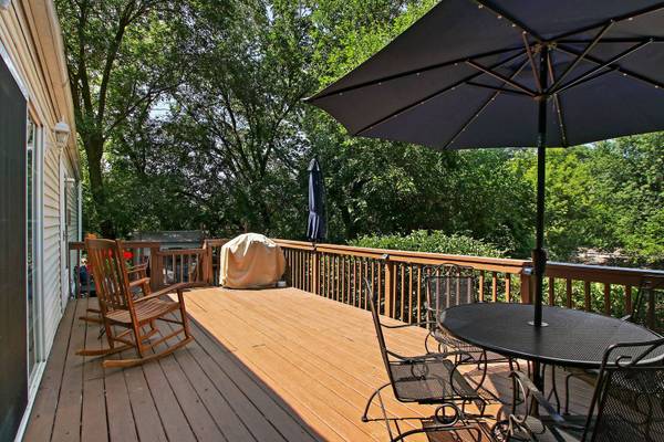 1009 BAY RD #25, Mchenry, IL 60051