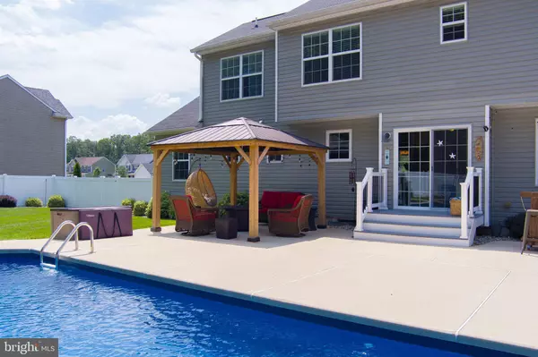 105 NOTTINGHAM LN, Newfield, NJ 08344