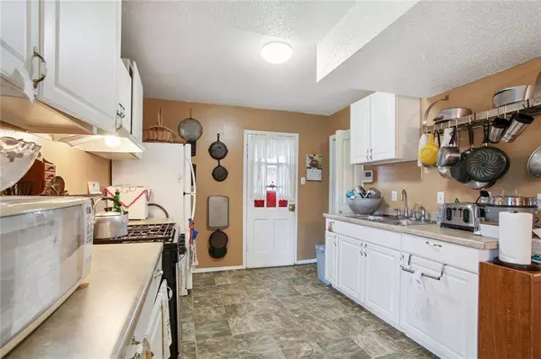 5004 BENNINGTON DR, Marrero, LA 70072