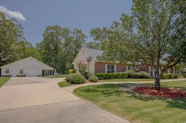 305 Terry Pond Cove, White Hall, AR 71602