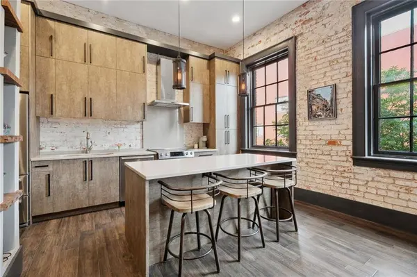 448 JULIA ST #204, New Orleans, LA 70130