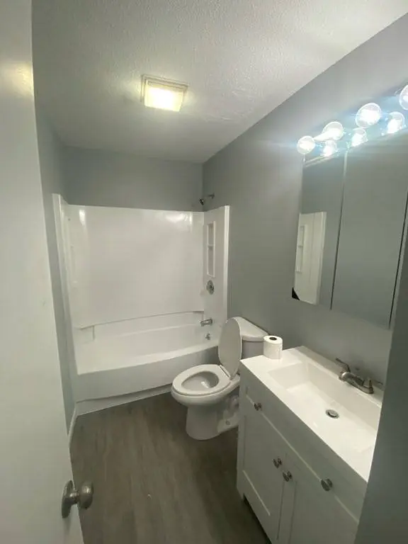 371 Aiken Ave #8, Lowell, MA 01850