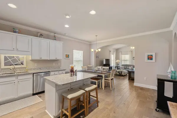 232 Lottie Loop, Freeport, FL 32439