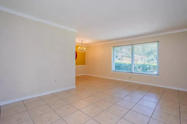 1608 Heather Glen Drive, Dallas, TX 75232