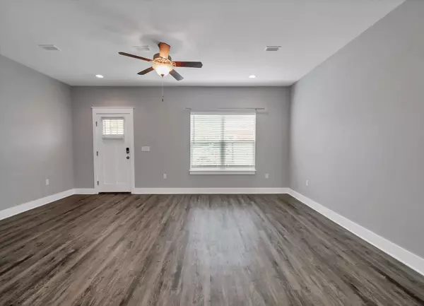 400 Mattie M Kelly Boulevard  #UNIT 4, Destin, FL 32541