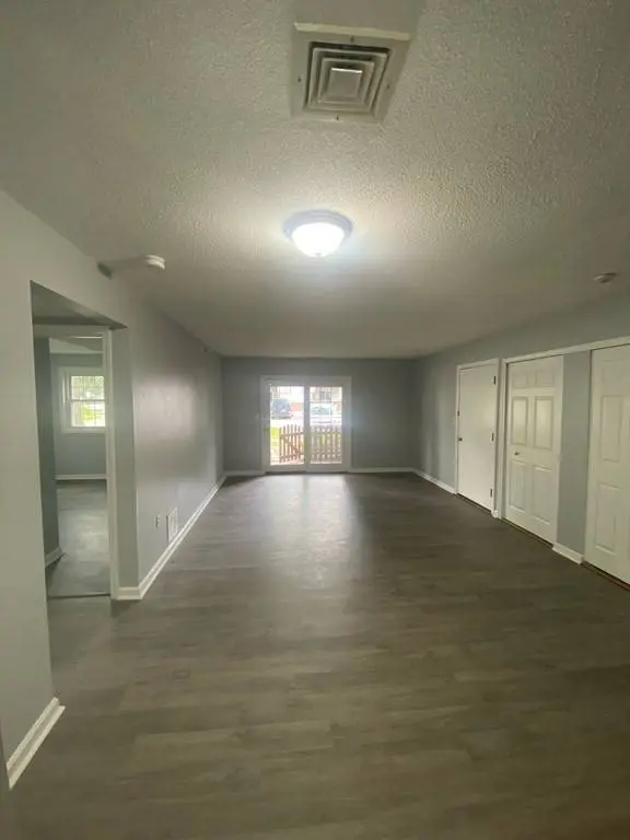 371 Aiken Ave #8, Lowell, MA 01850