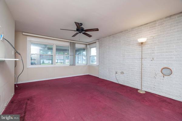 126 JAY DR, New Castle, DE 19720