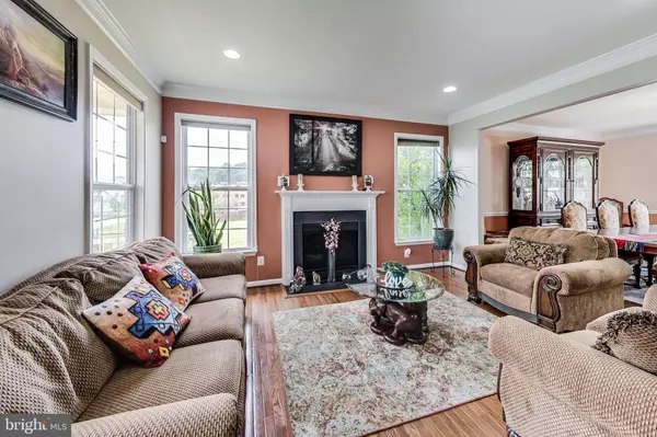 17636 OVERLOOK RD, Dumfries, VA 22026