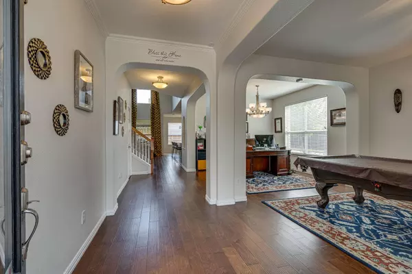 1200 Apache Lake Drive, Carrollton, TX 75010