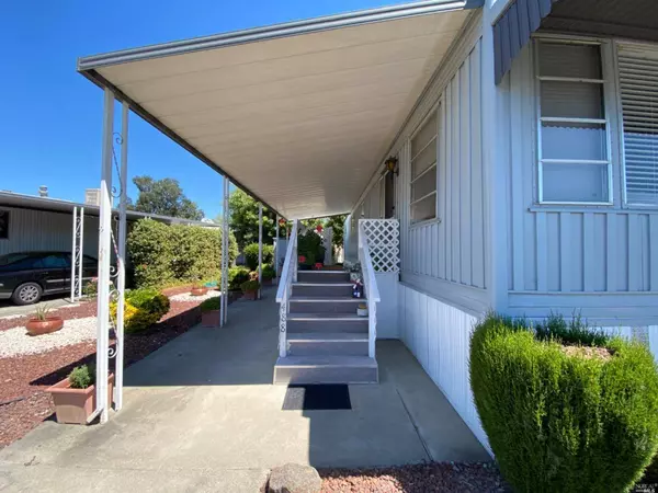 488 Colonial Park DR, Santa Rosa, CA 95403