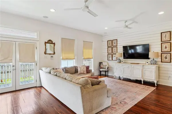 301 MAPLE RIDGE DR, Metairie, LA 70001