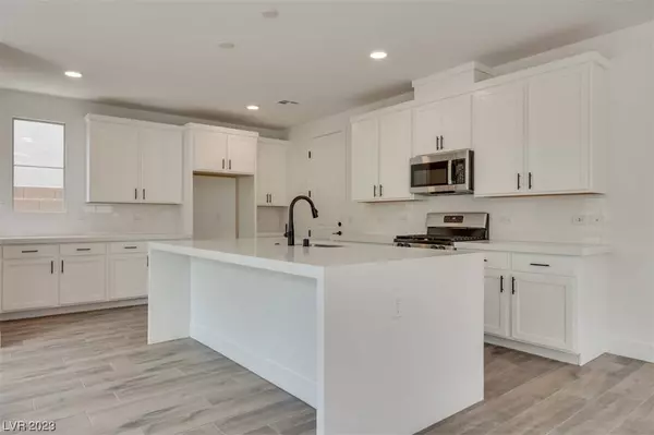 6861 Desert Finch Street, North Las Vegas, NV 89084