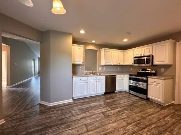 6497 W Deer Crossing BLVD, Mccordsville, IN 46055