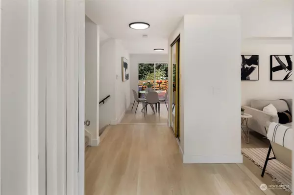 19710 SE 21st ST, Sammamish, WA 98075