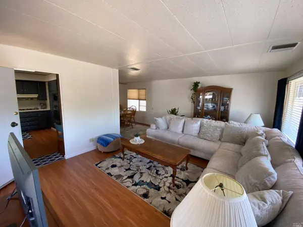 488 Colonial Park DR, Santa Rosa, CA 95403